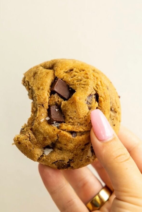 Large Brown Butter Chocolate Chip Cookie